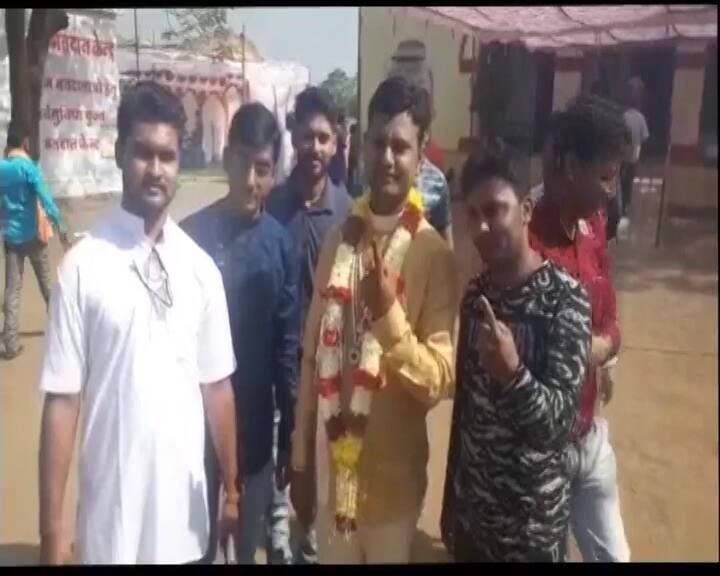 In Madhya Pradesh, a groom first went to a polling station to vote prior to his wedding ceremony during the MP Assembly election 2018 on Wednesday./ ANI Image