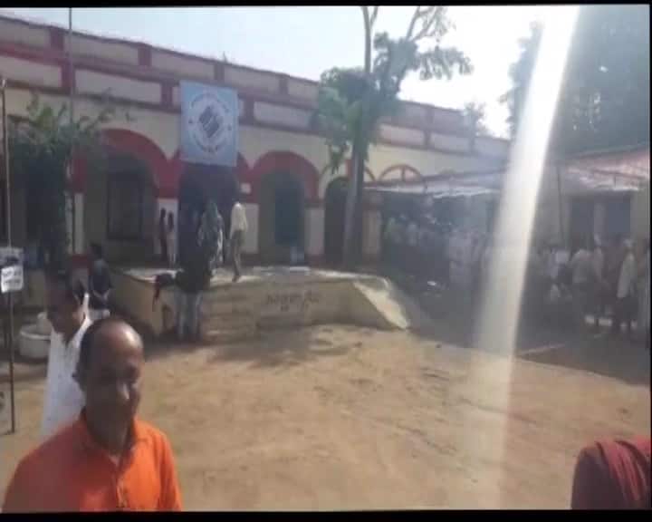 The groom reached the polling booth in Madhya Pradesh’s Badwani. / ANI Image