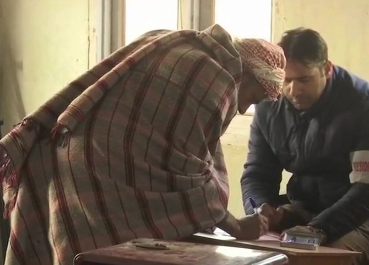 Voting underway for 6th phase of J&K panchayat polls Sixth phase of panchayat polls underway in J-K