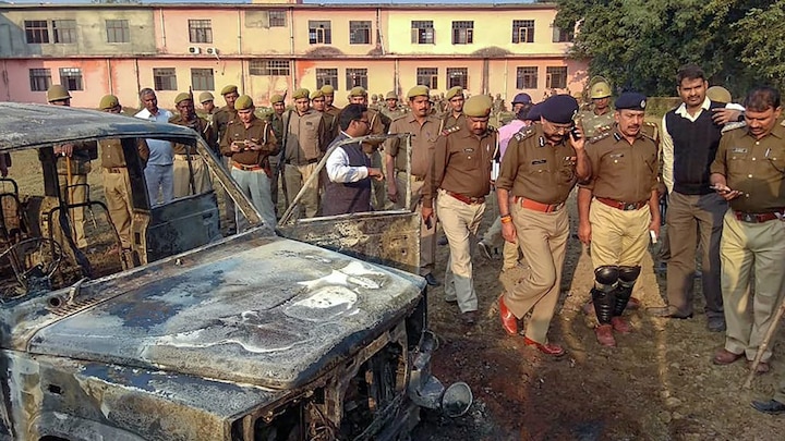 Bulandshahr violence: Youth's family refuses to conduct last rites, demands compensation Bulandshahr violence: Youth's family refuses to conduct last rites, demands compensation