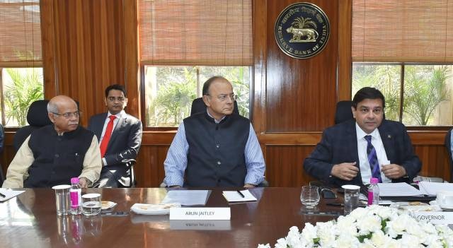 As RBI keeps key lending rates unchanged, FinMin welcomes monetary policy assessment As RBI keeps key lending rates unchanged, FinMin welcomes monetary policy assessment