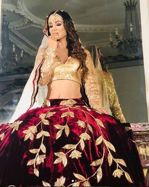 Hina then participated in Colors TV’s most controversial reality show ‘Bigg Boss 11’ in which she shed her ‘Bahu’ image with her style.(Image Courtesy – Instagram)