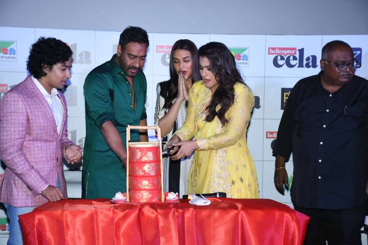 The birthday girl was looked gorgeous in a yellow draped sari at the event. (Photo: Photo: Manav Manglani)