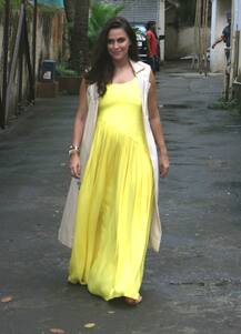 PICS: Mommy-to-be Neha Dhupia flaunts her baby bump as she gets snapped in Bandra!