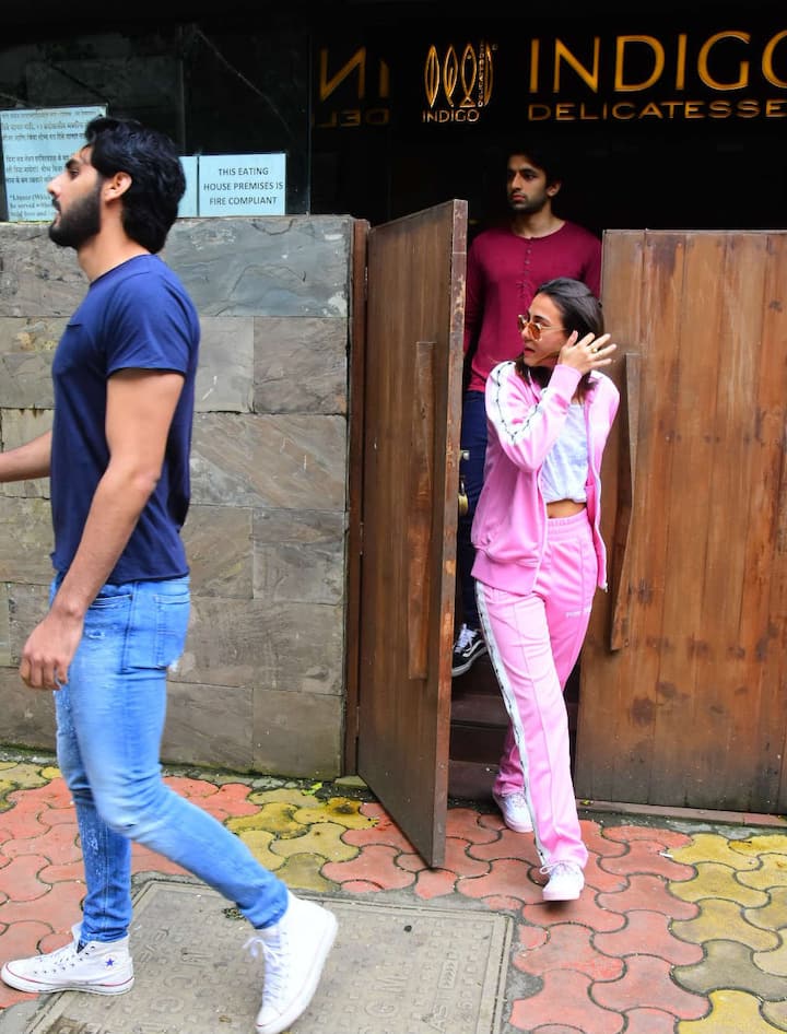 While Ahan opted for jeans and tee, Tania donned an all pink track suit