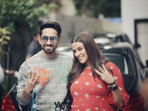 Mommy-to-be Neha Dhupia's work is not taking a backseat due to her pregnancy & she recently started work on her audio chat show 'No Filter Neha' new season. She flagged off 'No Filter Neha 3' with Ayushmann Khurrana. (Photo: Instagram)