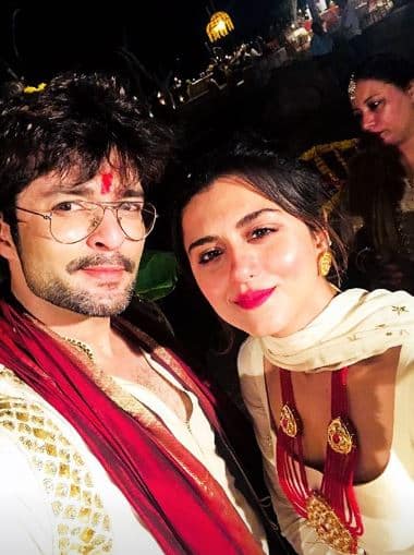 TV couple Ridhi Dogra & Raqesh Bapat too attended the couple's wedding, (Photo: Instagram)