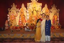 Durga Puja 2018: Sushmita Sen gracefully performs the ‘dhunuchi naach’ with daughters at a Pandal; INSIDE PICS