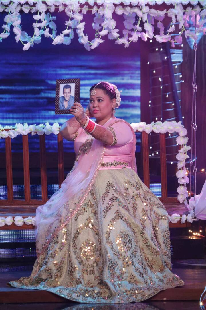 As comedy queen Bharti Singh will once again share the stage with Salman and will be seen doing some fun segments 