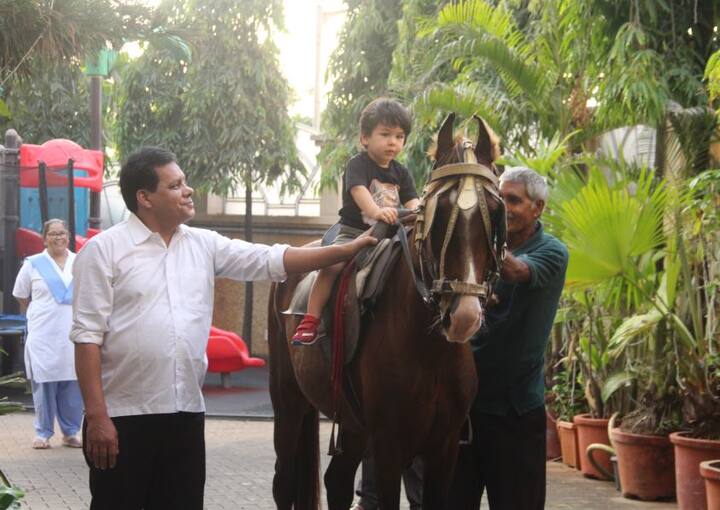 On a bright Sunday afternoon, Taimur did some horseback riding and the pictures are already making the fans go aww.