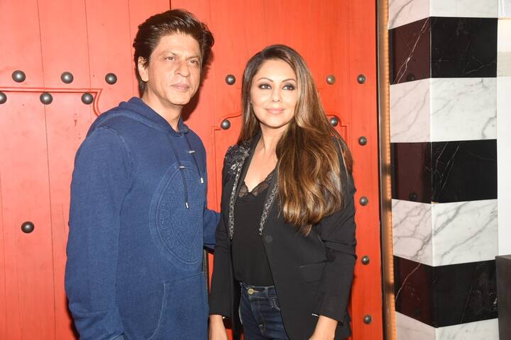 On the film front, Shah Rukh Khan will next be seen in Aanand L Rai's upcoming directorial 'Zero' in which he'll be seen playing the role of a dwarf. (Photo: Manav Manglani)