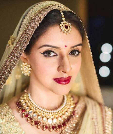 Asin Thottumkal wore a Sabyasachi lehenga for her wedding with Rahul Sharma. She looked nothing short of a real life princess.