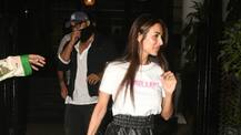 PICS: Arjun Kapoor hides his face after dining with Malaika Arora & others!