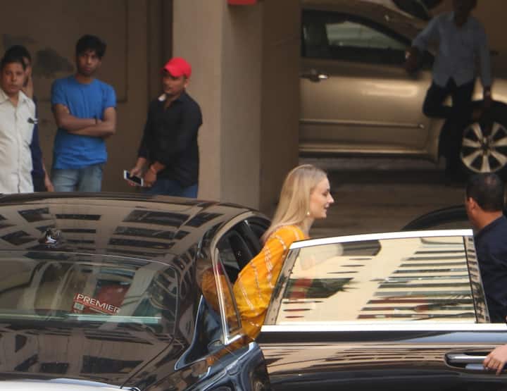The 'Game Of Thrones' star Sophie Turner who arrived in India a day ago with her fiance Joe Jonas looking stunning in her desi andaaz. Sophie wore a yellow and red colored sharara for the occasion.