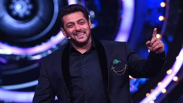 Bigg Boss 12: Salman Khan's promo for this season will have a new twist; DEETS INSIDE Bigg Boss 12: Salman Khan's promo for this season will have a new twist; DEETS INSIDE Bigg Boss 12: Salman Khan's promo for this season will have a new twist; DEETS INSIDE
