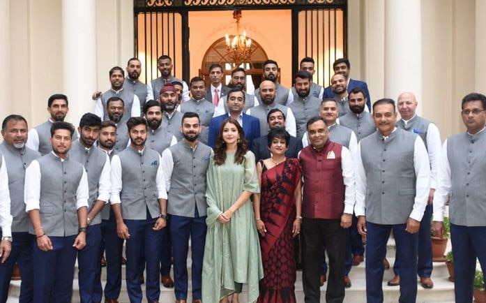 Trolls BASH Anushka Sharma for posing with Team India in England at High Commission Of India Trolls BASH Anushka Sharma for posing with Team India in England at High Commission Of India