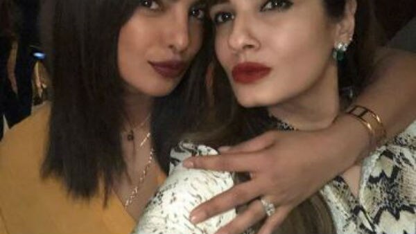 Priyanka Chopra Blushed And Said The Sweetest Thing About Her Engagement  Ring