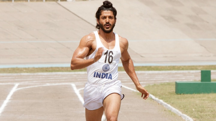 Wrong Milkha! Farhan Akhtar mistaken for legendary Milkha Singh in Bengal textbook; Internet shocked Wrong Milkha! Farhan Akhtar mistaken for legendary Milkha Singh in Bengal textbook; Internet shocked