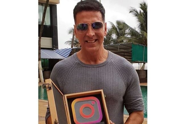 Akshay Kumar becomes first Bollywood actor to cross 20 million followers on Instagram! Akshay Kumar becomes first Bollywood actor to cross 20 million followers on Instagram!