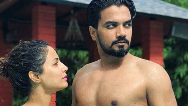 Hina Khan & boyfriend Rocky Jaiswal's pool romance is too hot to handle! Hina Khan & boyfriend Rocky Jaiswal's pool romance is too hot to handle!