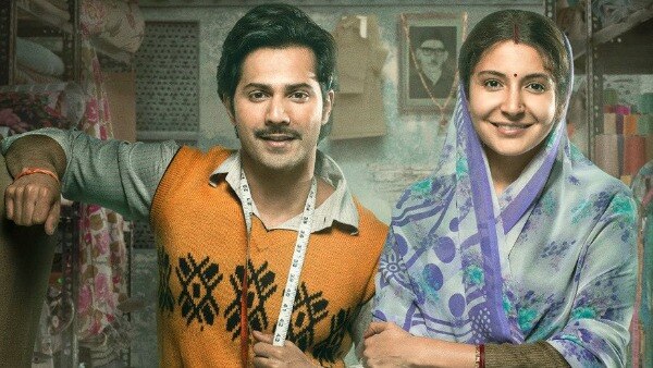 Four weeks to go for 'Sui Dhaaga': Anushka Sharma-Varun Dhawan UNVEIL new poster Four weeks to go for 'Sui Dhaaga': Anushka Sharma-Varun Dhawan UNVEIL new poster