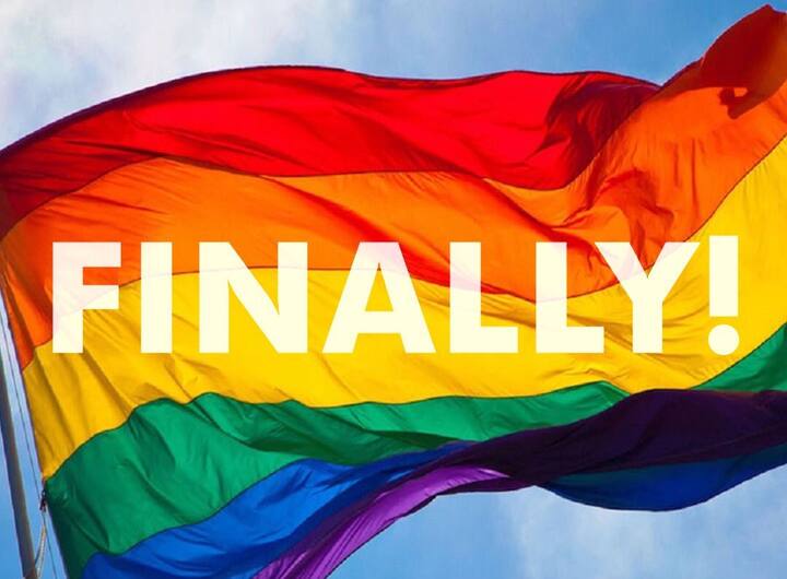 In a landmark judgement, after months of deliberations, the Supreme Court on Thursday struck down the Section 377 of the Indian Penal Code (IPC) which criminalized homosexuality. A five-judge Constitution bench, headed by Chief Justice of India (CJI) Dipak Misra and comprising Justices D Y Chandrachud, Rohinton Fali Nariman, A M Khanwilkar and Indu Malhotra, issued the verdict on a bunch of petitions filed to scrap the law. The bench had earlier reserved its verdict on July 17.(Photo: Twitter)