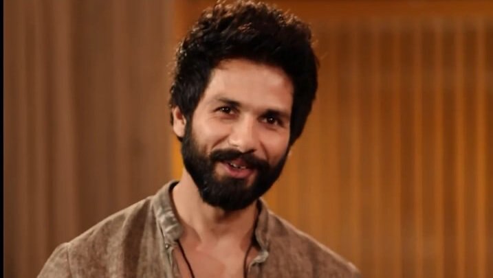 After getting hacked Insagram back, Shahid Kapoor's Twitter account restored too! Actor TWEETS! After getting hacked Insagram back, Shahid Kapoor's Twitter account restored too! Actor TWEETS!