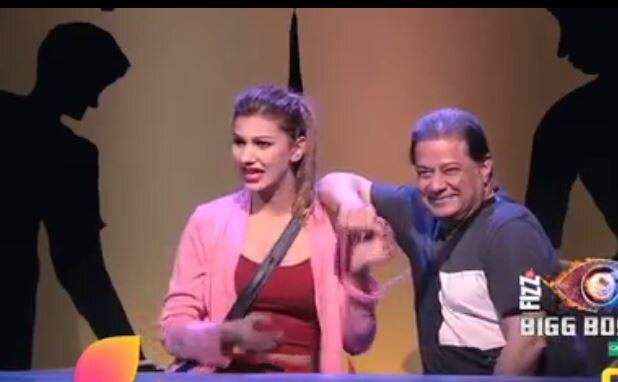 BIGG BOSS 12: It’s HOUSEMATES vs Jasleen Matharu-Anup Jalota BIGG BOSS 12: It’s HOUSEMATES vs Jasleen Matharu-Anup Jalota