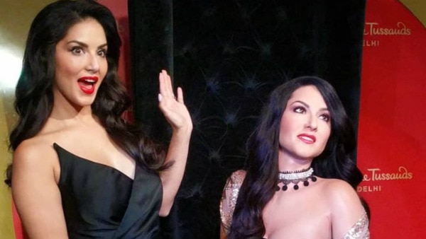 Sunny Leone unveils her wax statue at 'Madame Tussauds' Delhi! Sunny Leone unveils her wax statue at 'Madame Tussauds' Delhi!