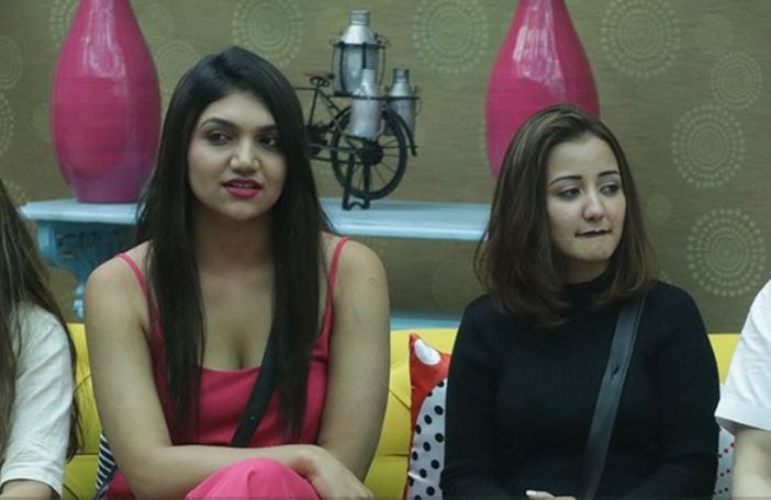 BIGG BOSS 12: Captains Kriti Verma-Roshmi Banik get BIG PUNISHMENT for breaking rules BIGG BOSS 12: Captains Kriti Verma-Roshmi Banik get BIG PUNISHMENT for breaking rules