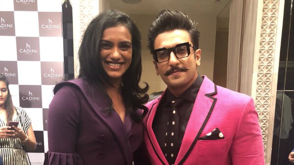 Ranveer Singh has 'fan moment' on meeting P.V. Sindhu! Ranveer Singh has 'fan moment' on meeting P.V. Sindhu!