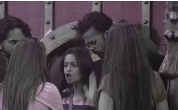 BIGG BOSS 12: Dipika Kakar and these 2 contestants sent to JAIL BIGG BOSS 12: Dipika Kakar and these 2 contestants sent to JAIL