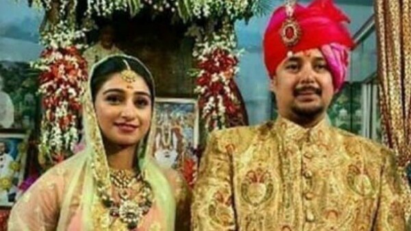 PIC: Yeh Rishta Kya Kehlata Hai actress Mohena Kumari Singh aka Keerti gets ENGAGED in a royal ceremony! PIC: Yeh Rishta Kya Kehlata Hai actress Mohena Kumari Singh aka Keerti gets ENGAGED in a royal ceremony!