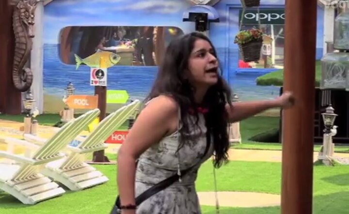 BIGG BOSS 12: Surbhi Rana creates HAVOC in the house after Sree tells housemates that she smoke in the house BIGG BOSS 12: Surbhi Rana creates HAVOC in the house after Sree tells housemates that she smoke in the house