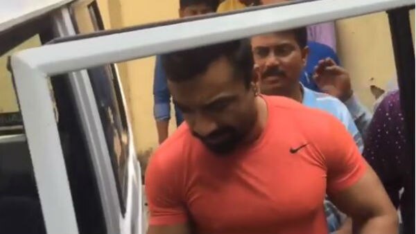 Ex Bigg Boss contestant Ajaz Khan sent to two-day police custody after he was arrested with narcotic substance on Monday night! Ex Bigg Boss contestant Ajaz Khan sent to two-day police custody after he was arrested with narcotic substance on Monday night!