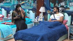 Bigg Boss 12: Dipika Kakar BREAKS DOWN in TEARS in front of Sreesanth & the reason will make you go AWWW!