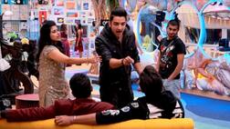 Bigg Boss 12: Rohit Suchanti gets ANGRY on THIS contestant; Say,''Will HIT you with shoes'' (VIDEO INSIDE)