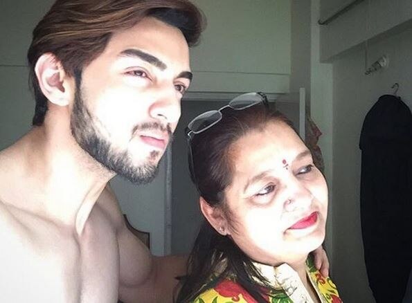 BIGG BOSS 12: Rohit Suchanti’s mother makes an APPEAL to other contestants, ‘Don’t judge Rohit on basis of his looks’ BIGG BOSS 12: Rohit Suchanti’s mother makes an APPEAL to other contestants, ‘Don’t judge Rohit on basis of his looks’