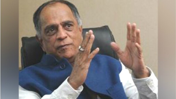 Pahlaj Nihalani moves Bombay HC against CBFC Pahlaj Nihalani moves Bombay HC against CBFC