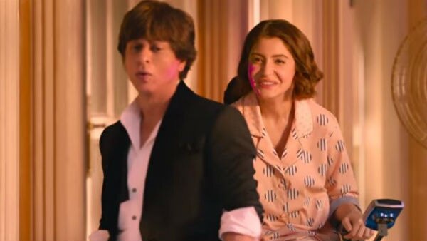 WATCH: The FIRST SONG of Shah Rukh Khan starrer 'Zero' titled 'Mere Naam Tu' is OUT now! WATCH: The FIRST SONG of Shah Rukh Khan starrer 'Zero' titled 'Mere Naam Tu' is OUT now!