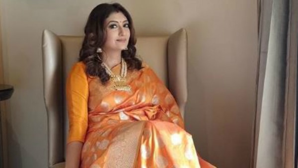 Juhi Parmar has no qualms about playing mom on-screen! Juhi Parmar has no qualms about playing mom on-screen!