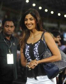 PHOTOS: Virat, Dhoni, Ranbir & Others at Celebrity Football Match 2016