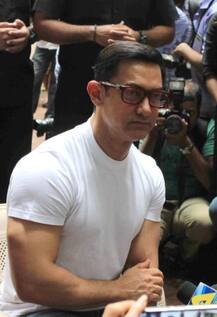 FULL PHOTO GALLERY- 3 Khans Aamir, Salman & SRK on Eid