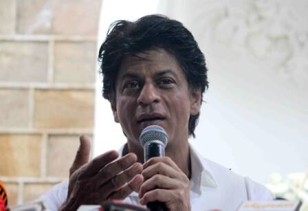 Bollywood actor Shahrukh Khan interacts with media on occasion of Eid al-Fitr celebrations at his residence Mannat, in Mumbai, India on July 7, 2016. (Pravin Utturkar/SOLARIS IMAGES)