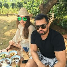 Salman Khan's DIWALI in Goa with Dad Salim, little Ahil Sharma & FAMILY; See PICS!