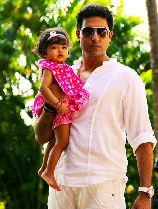 Awww! Aaradhya stealing hearts as Baby-in-Pink