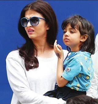 Aishwarya with Aaradhya