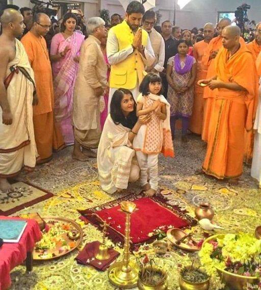 Aaradhya wearing salwar kurta at a pooja