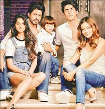 NEW PICS! SRK-Gauri khan family photoshoot for a book with Abram, Aryan & Suhana!