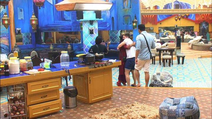 Om Swami has finally made a comeback on the show and was given a warm welcome by the housemates